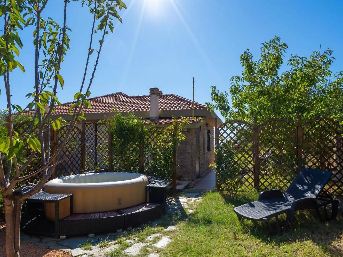 Apartment Angolo Di Sole By Interhome Poggio